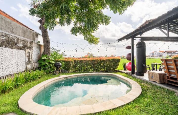 Big Brother Surf Inn Canggu Eksteriør billede