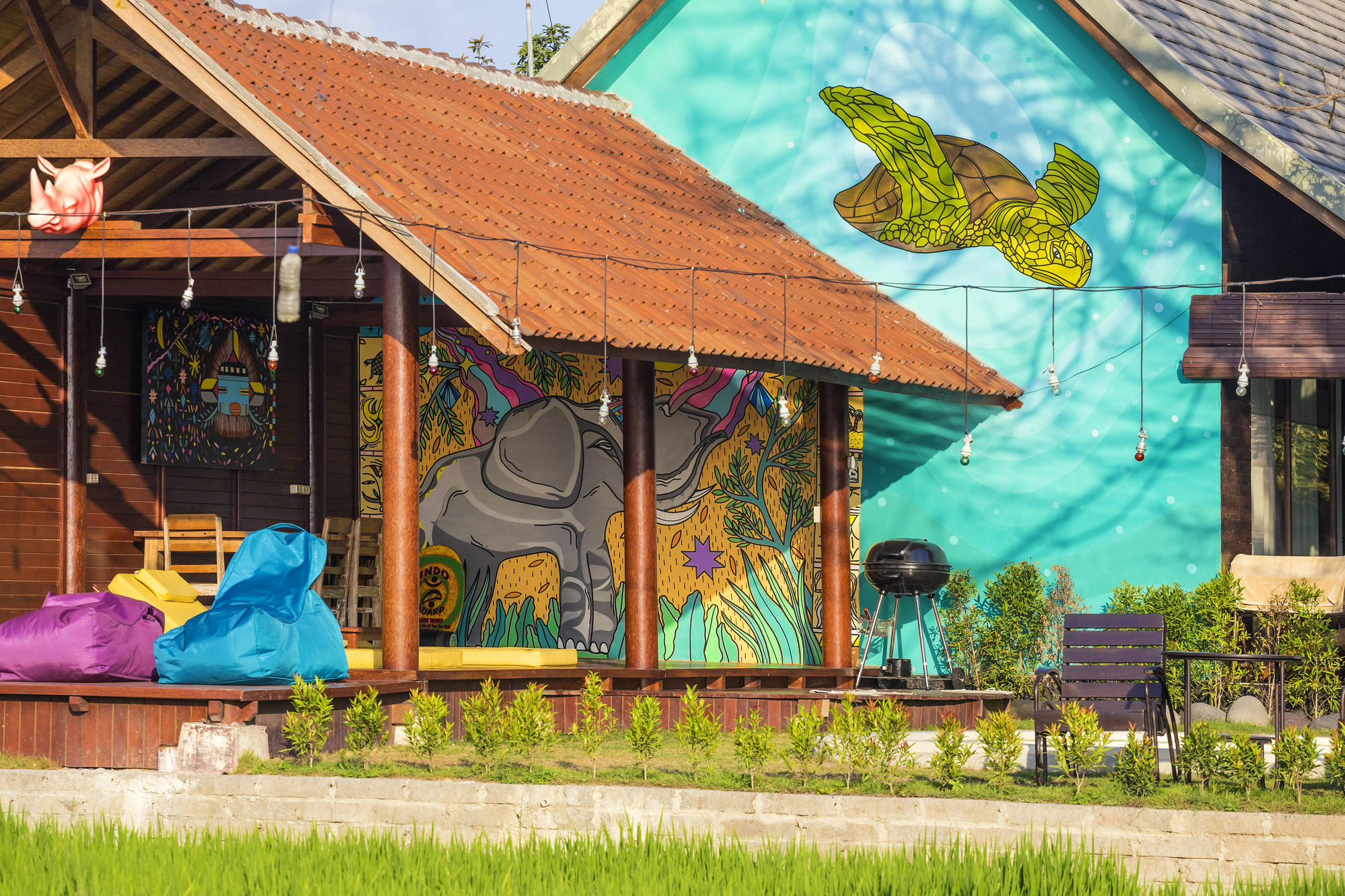 Big Brother Surf Inn Canggu Eksteriør billede