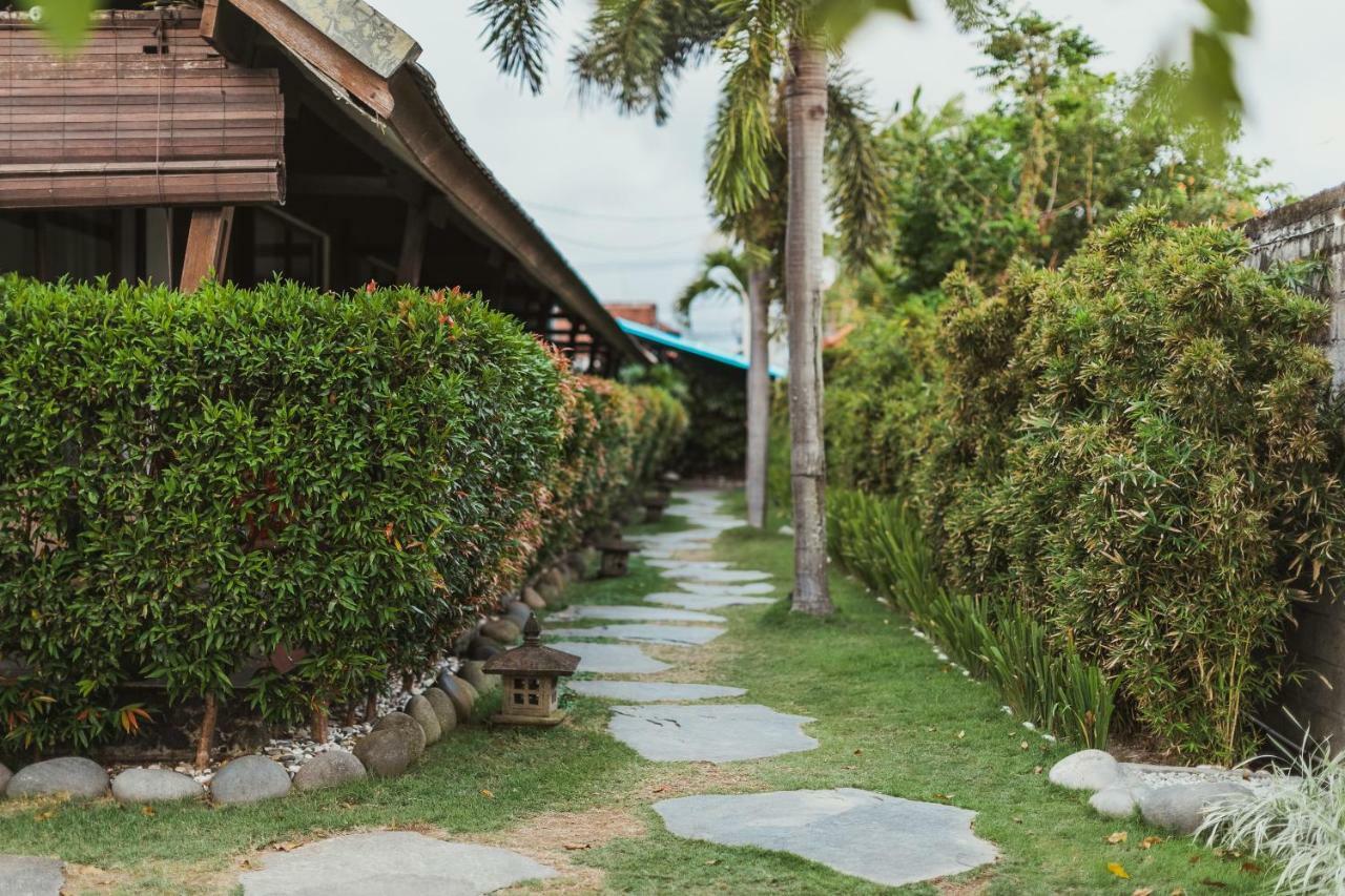Big Brother Surf Inn Canggu Eksteriør billede