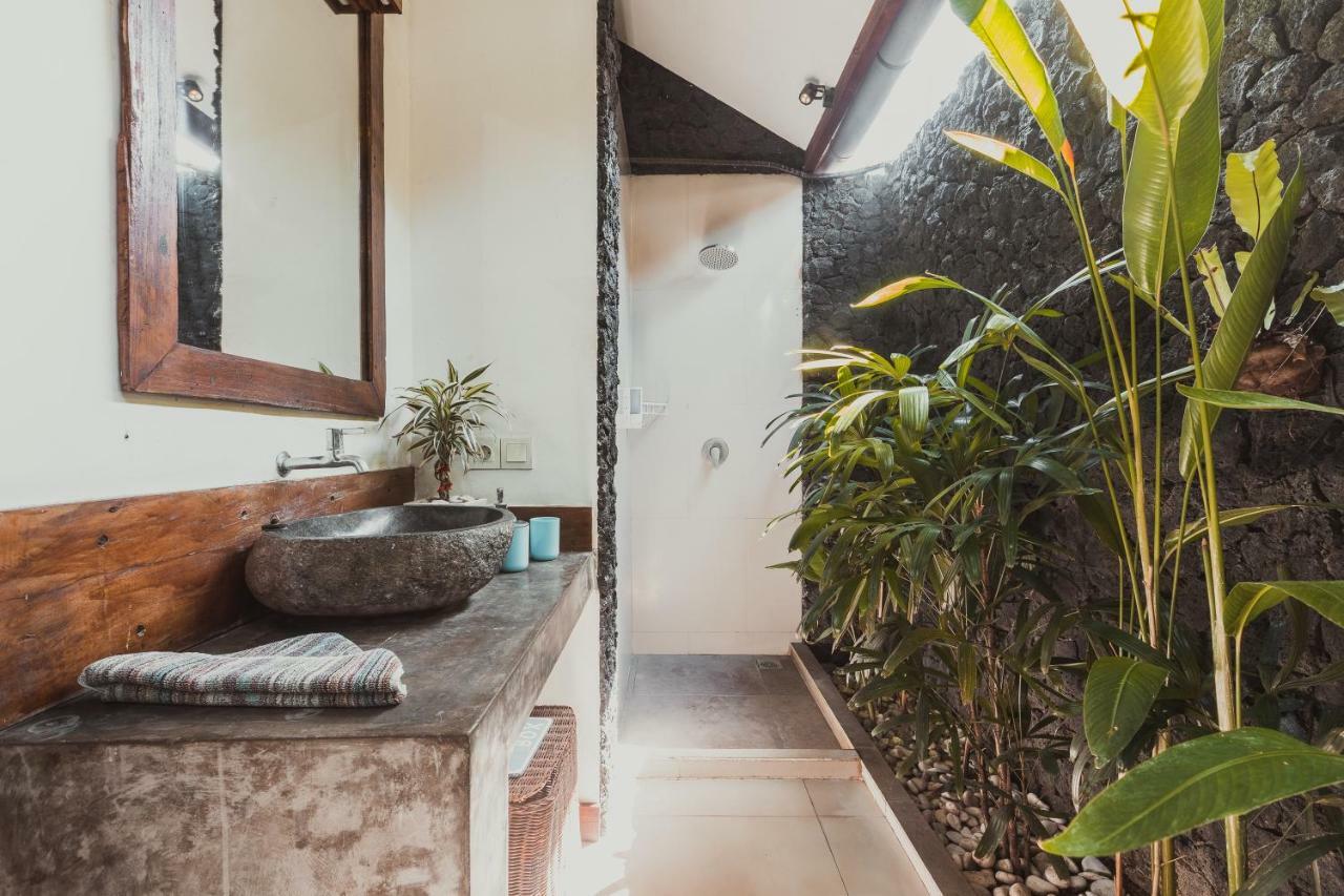 Big Brother Surf Inn Canggu Eksteriør billede