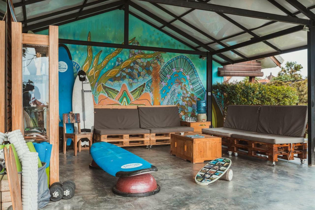 Big Brother Surf Inn Canggu Eksteriør billede